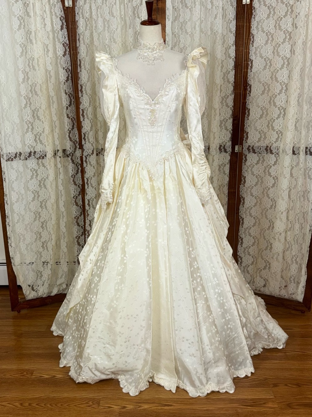 Stunning Vintage 1980s Heavy Embossed Cathedral Length Wedding Gown